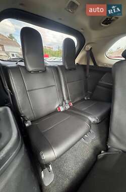 Внедорожник / Кроссовер Mitsubishi Outlander 2013 в 