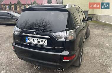 Внедорожник / Кроссовер Mitsubishi Outlander 2010 в 