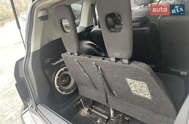 Внедорожник / Кроссовер Mitsubishi Outlander 2010 в 