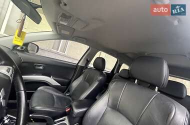 Внедорожник / Кроссовер Mitsubishi Outlander 2010 в 