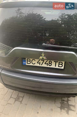 Позашляховик / Кросовер Mitsubishi Outlander 2008 в 