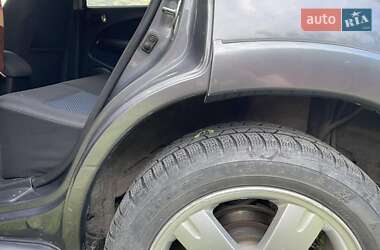 Внедорожник / Кроссовер Mitsubishi Outlander 2007 в 