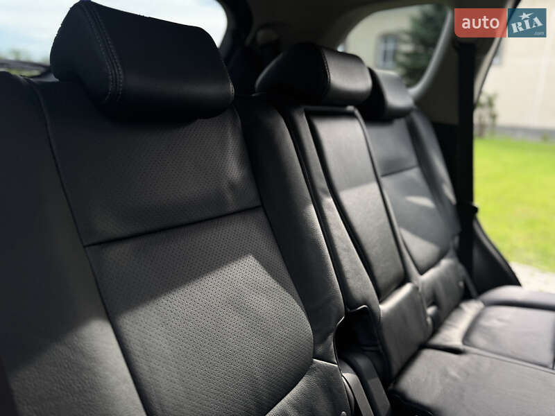 Внедорожник / Кроссовер Mitsubishi Outlander 2015 в Дрогобыче