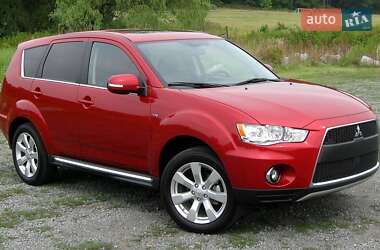 Внедорожник / Кроссовер Mitsubishi Outlander 2010 в Кривом Роге
