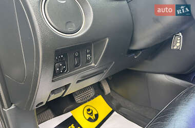 Внедорожник / Кроссовер Mitsubishi Outlander 2006 в 