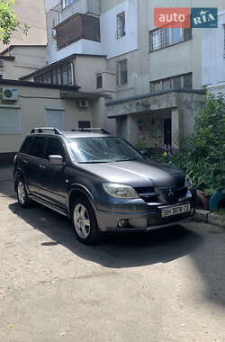 Внедорожник / Кроссовер Mitsubishi Outlander 2008 в 