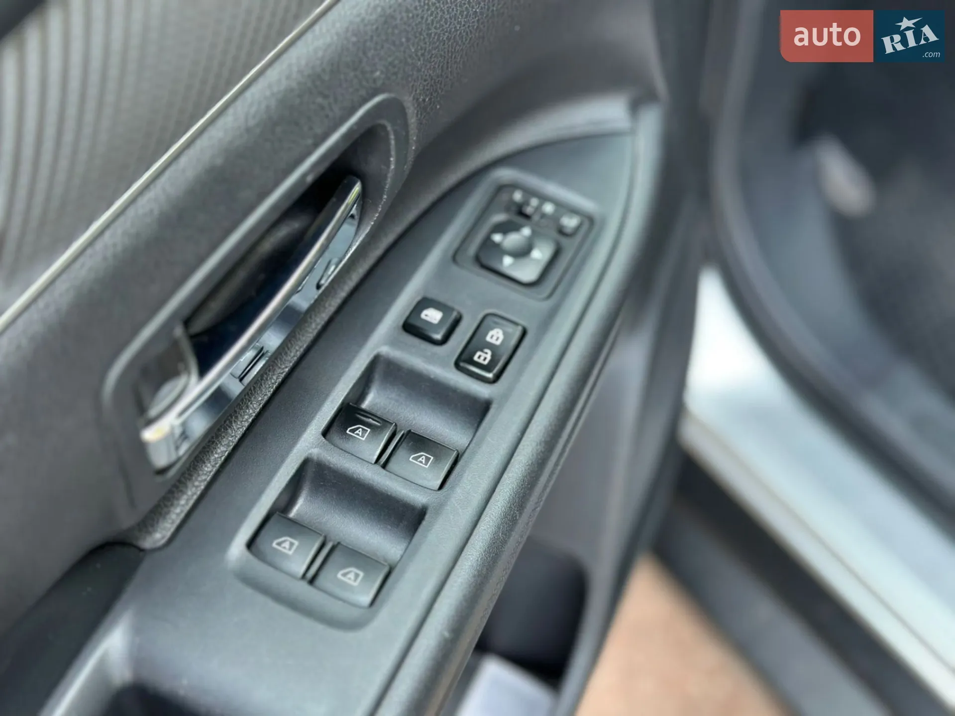 2019 Mitsubishi Outlander - мініатюра 44