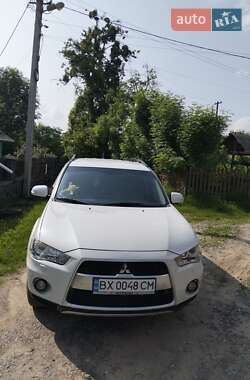 Позашляховик / Кросовер Mitsubishi Outlander 2011 в Хмельницькому