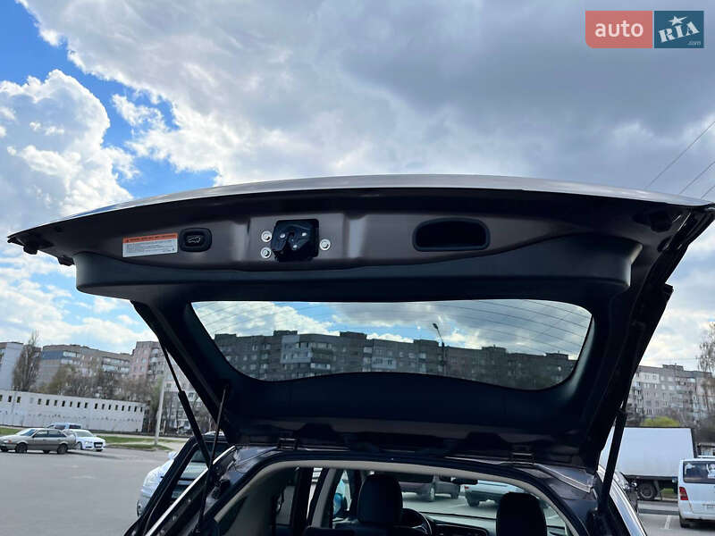 Позашляховик / Кросовер Mitsubishi Outlander 2020 в Черкасах