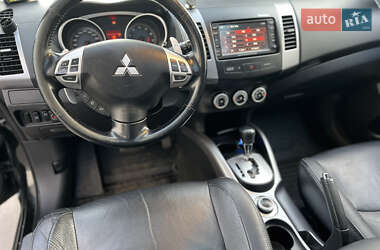 Внедорожник / Кроссовер Mitsubishi Outlander 2007 в 