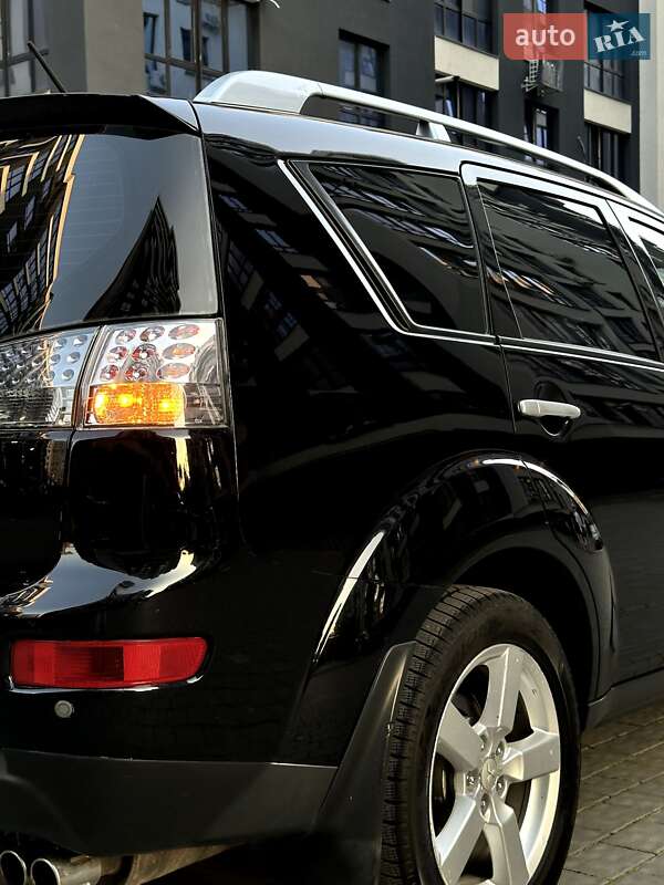 Позашляховик / Кросовер Mitsubishi Outlander 2008 в Івано-Франківську