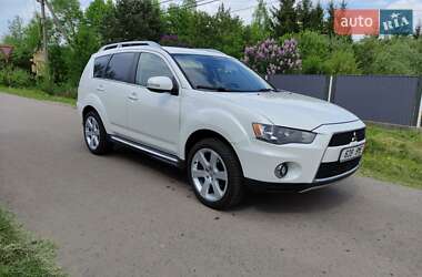 Внедорожник / Кроссовер Mitsubishi Outlander 2009 в 