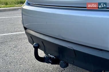 Внедорожник / Кроссовер Mitsubishi Outlander 2010 в 