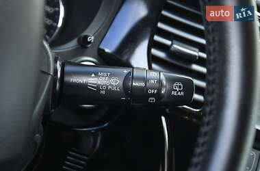 Внедорожник / Кроссовер Mitsubishi Outlander 2013 в 