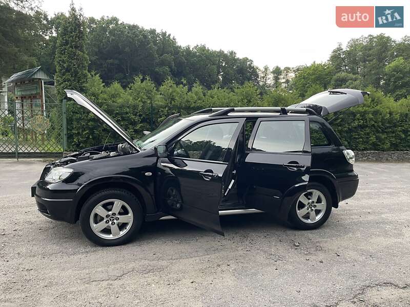 Позашляховик / Кросовер Mitsubishi Outlander 2009 в Вінниці