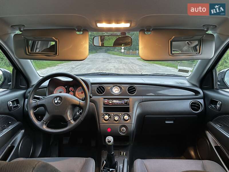 Позашляховик / Кросовер Mitsubishi Outlander 2009 в Вінниці