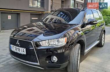 Mitsubishi Outlander 2011