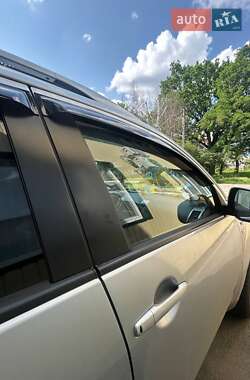 Позашляховик / Кросовер Mitsubishi Outlander 2008 в 