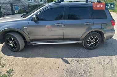 Позашляховик / Кросовер Mitsubishi Outlander 2006 в 
