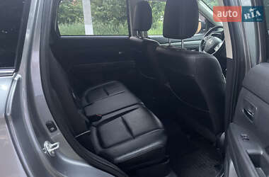 Внедорожник / Кроссовер Mitsubishi Outlander 2014 в 