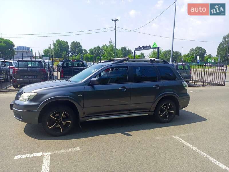 Mitsubishi Outlander 2008