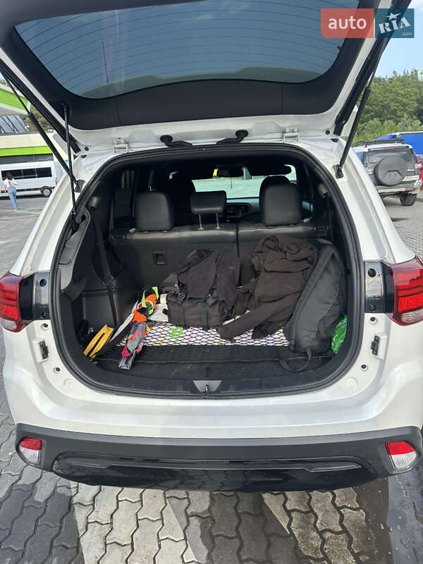 Внедорожник / Кроссовер Mitsubishi Outlander 2020 в Белой Церкви