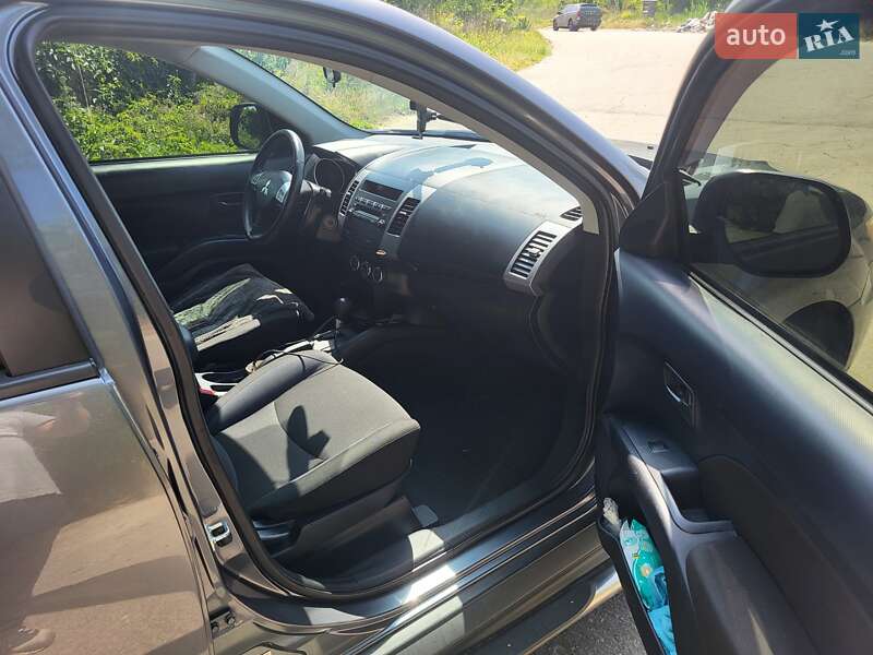 Позашляховик / Кросовер Mitsubishi Outlander 2011 в Дніпрі