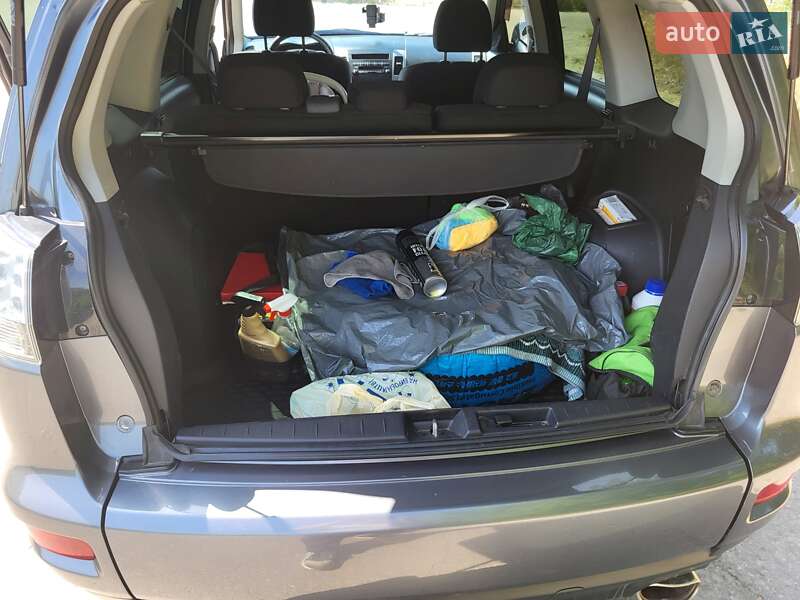 Позашляховик / Кросовер Mitsubishi Outlander 2011 в Дніпрі