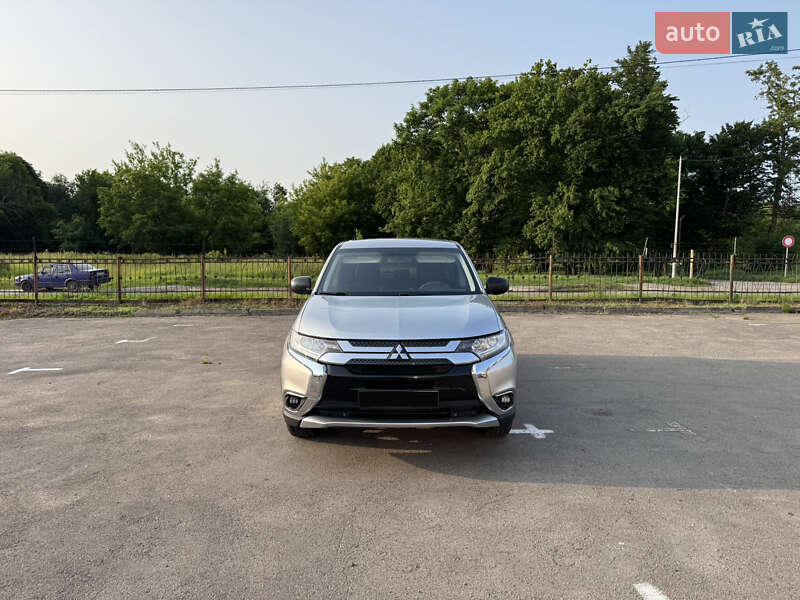 Mitsubishi Outlander 2018