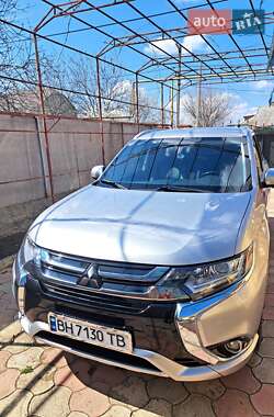 Позашляховик / Кросовер Mitsubishi Outlander 2017 в Біляївці