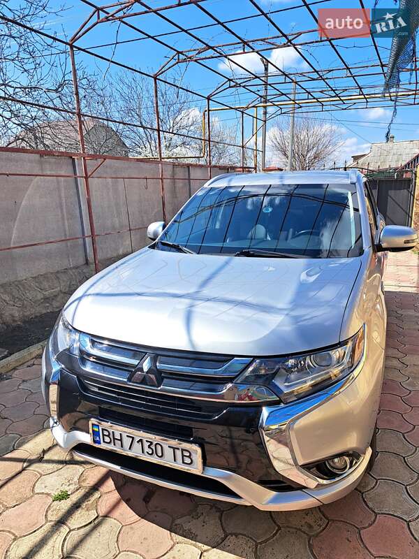 Mitsubishi Outlander 2017