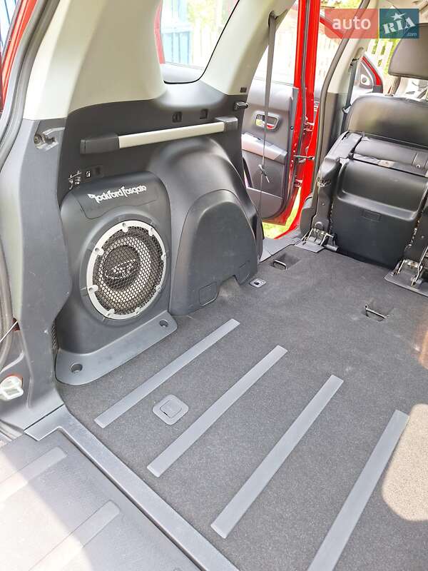 Позашляховик / Кросовер Mitsubishi Outlander 2007 в Києві