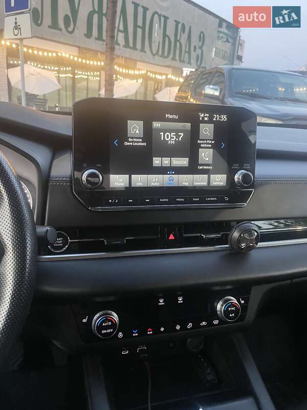 Внедорожник / Кроссовер Mitsubishi Outlander 2022 в Ужгороде