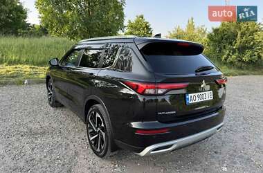 Внедорожник / Кроссовер Mitsubishi Outlander 2022 в Ужгороде