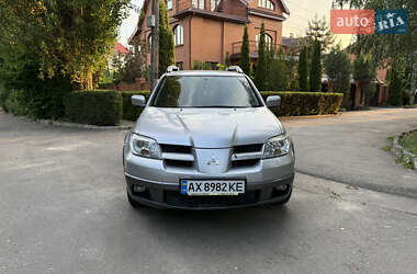 Внедорожник / Кроссовер Mitsubishi Outlander 2006 в 