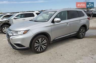 Mitsubishi Outlander 2020
