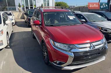 Внедорожник / Кроссовер Mitsubishi Outlander 2017 в Ровно