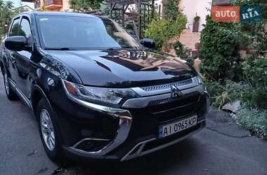 Внедорожник / Кроссовер Mitsubishi Outlander 2019 в Софиевской Борщаговке