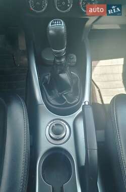 Внедорожник / Кроссовер Mitsubishi Outlander 2010 в 