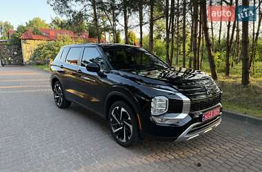 Внедорожник / Кроссовер Mitsubishi Outlander 2022 в Львове