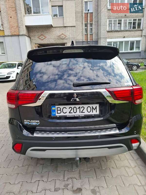 Внедорожник / Кроссовер Mitsubishi Outlander 2019 в Шептицькому