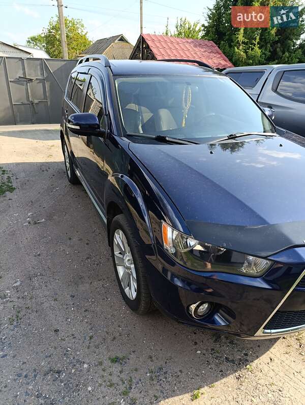 Позашляховик / Кросовер Mitsubishi Outlander 2010 в Сумах