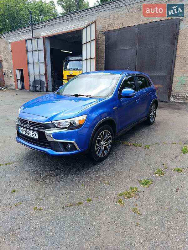 Mitsubishi Outlander 2016