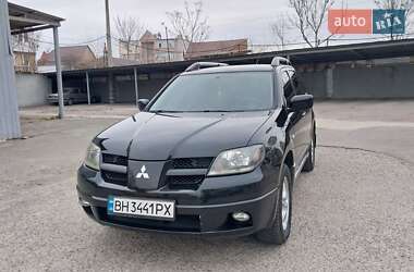 Позашляховик / Кросовер Mitsubishi Outlander 2003 в Миколаєві