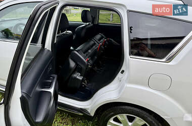 Внедорожник / Кроссовер Mitsubishi Outlander 2012 в 