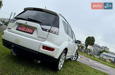 Внедорожник / Кроссовер Mitsubishi Outlander 2012 в 