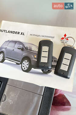Внедорожник / Кроссовер Mitsubishi Outlander 2011 в 