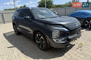 Внедорожник / Кроссовер Mitsubishi Outlander 2024 в Ужгороде