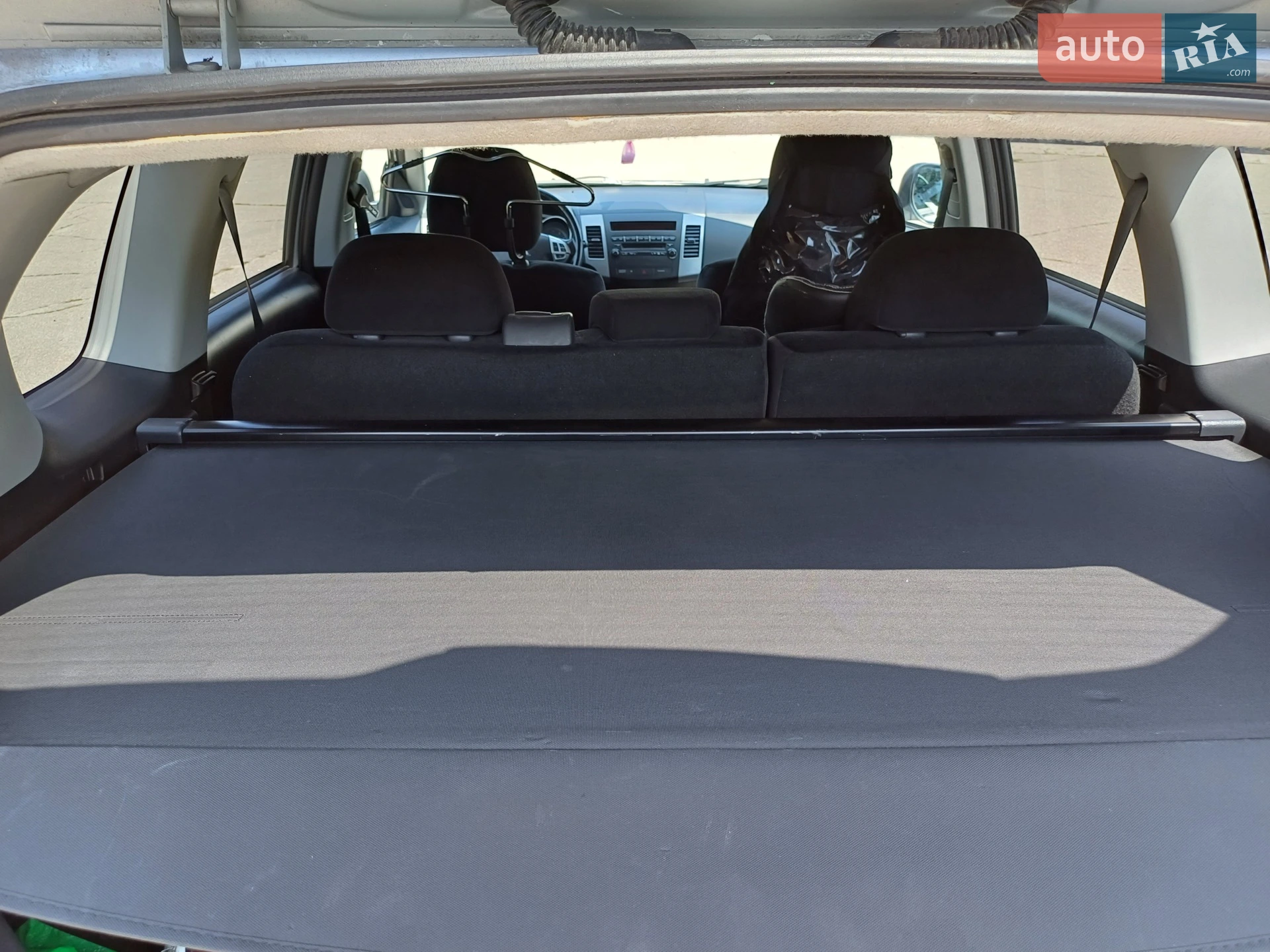 2010 Mitsubishi Outlander - мініатюра 16