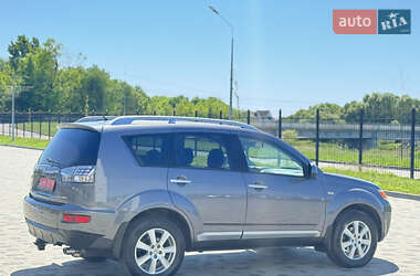 Внедорожник / Кроссовер Mitsubishi Outlander 2008 в 